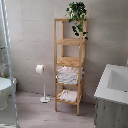 Apartman Bluebelle - *